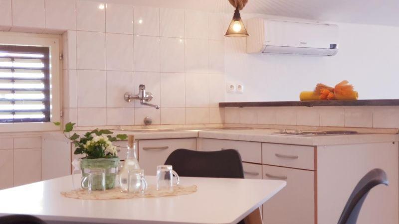 Apartment Mirjana 보디체 외부 사진